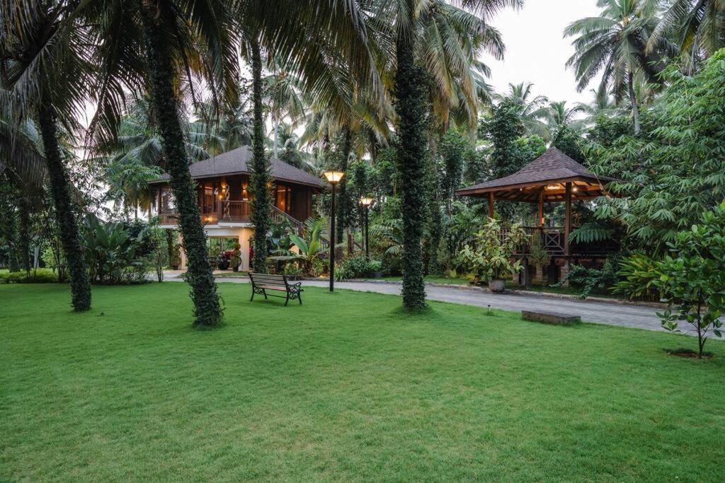 Villa Woods & Palms Pollāchi المظهر الخارجي الصورة
