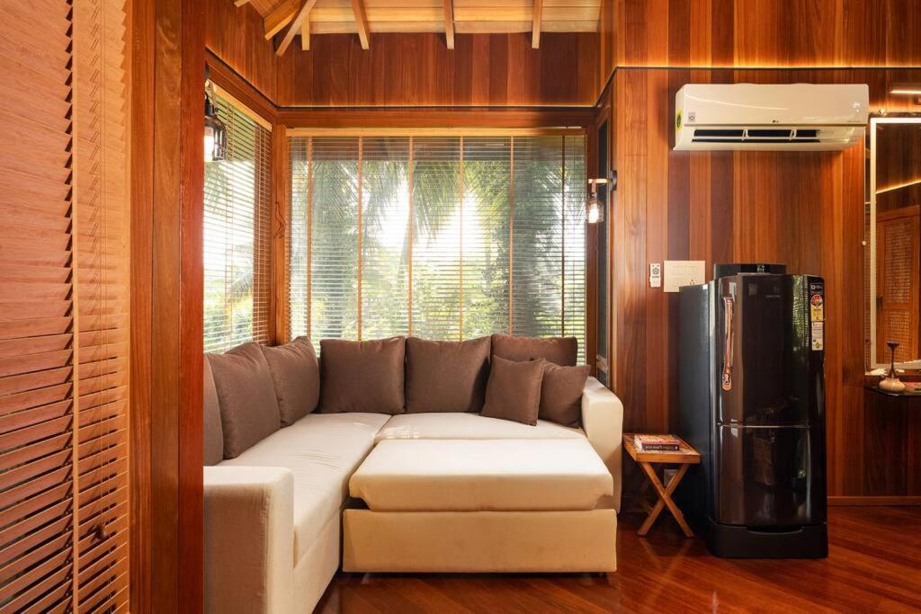 Villa Woods & Palms Pollāchi المظهر الخارجي الصورة