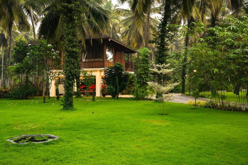 Villa Woods & Palms Pollāchi المظهر الخارجي الصورة