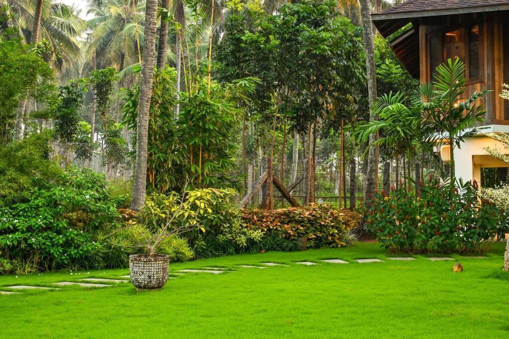 Villa Woods & Palms Pollāchi المظهر الخارجي الصورة
